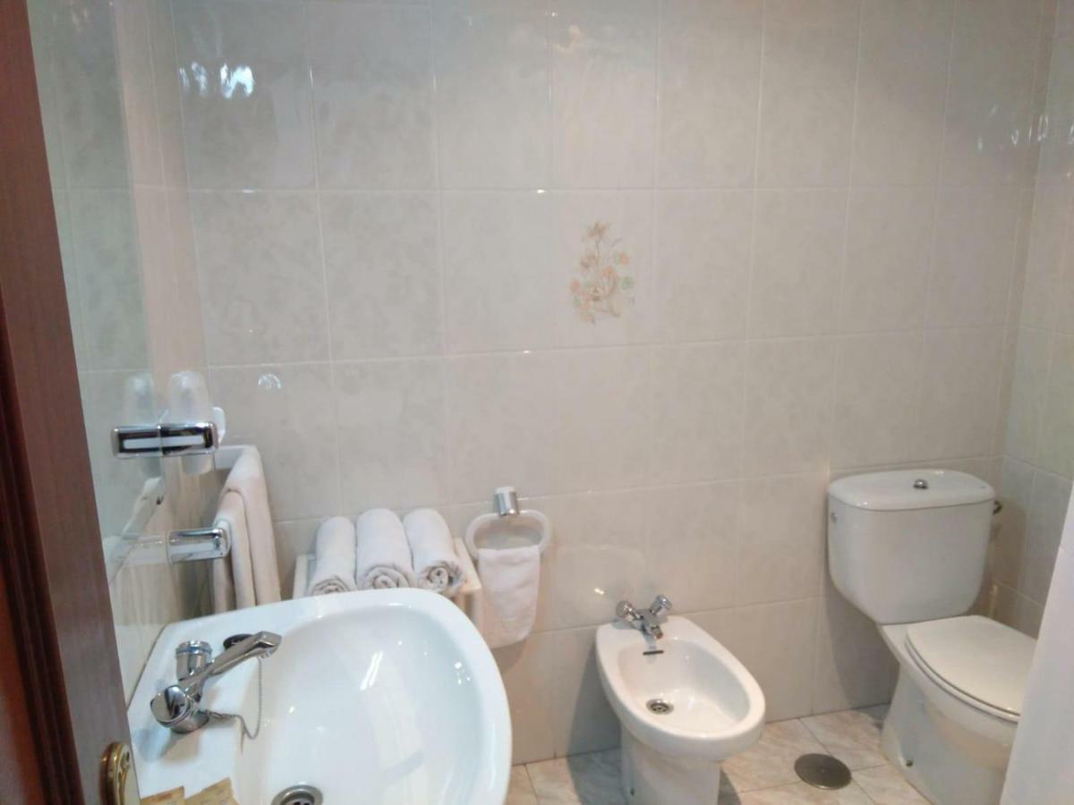 Hostal Mourelos O Grove Phòng bức ảnh