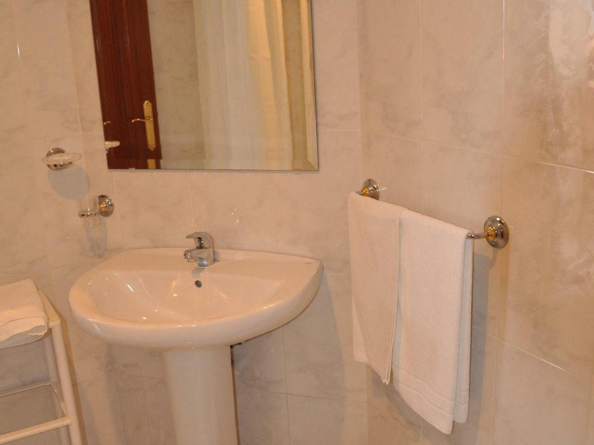 Hostal Mourelos O Grove Phòng bức ảnh